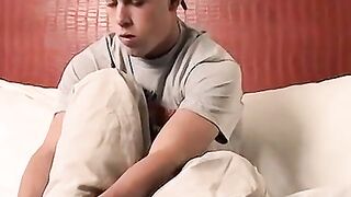ToesXXX.com - Emo twink's foot sniffing and solo masturbation