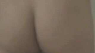 Twink Kaylo Riley masturbates after a seductive shower scene