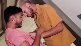 FuckThatHole.com - Lustful gay studs make out and flip fuck bareback after sloppy coc