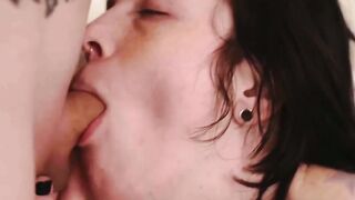 TransSteamy.com - Sarona Havoc bangs Autumn Rain's asshole