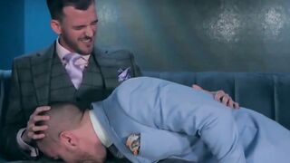 Bearded businessmen Franky Fox and Jp Dubois hard bareback Hoe 2
