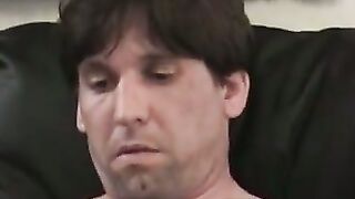 MenWorkinXXX.com - Average looking butt muncher enjoys pocket pool solo