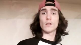 Straight thug Sean Johansen wanking on his big dick