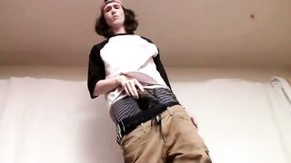 Straight thug Sean Johansen wanking on his big dick