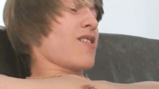 Bottom guy Tanner Stark face fucked and offered his tight asshole to get banged by Gi