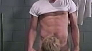 RetroDudes.com - Blonde retro Jeff Carson dominated by Tim Kramers mouth and huge coc