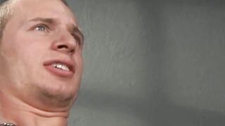 Buff man Randal O'Reilly was double dildo by his partner Spencer Reed he loves it