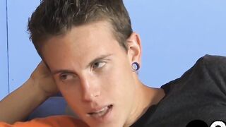 Trampstamp Dustin Revees barebacked by twink cocksucker