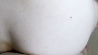Amateur young men decide to film their first bareback anal