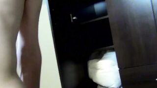 Amateur young men decide to film their first bareback anal
