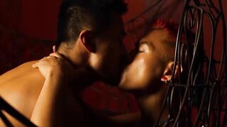 Edgy Sammy Sinsss spreads the wonderful ass of Tanner Winn and breeds him