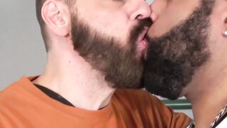 HardcoreBears.com - Brooklyn Bear pounds Steve Sommers' tight hole