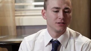 FalconsXXX.com - Hunk sleeping with a cute little guy who wears glasses in a hot enco