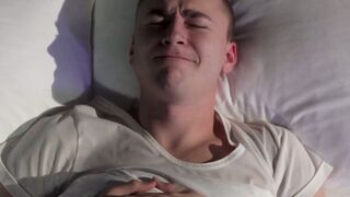 FalconsXXX.com - Hunk sleeping with a cute little guy who wears glasses in a hot enco