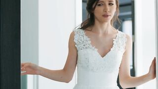 Reagan Foxx's step-mom therapy relaxes Nathan Bronson and Maya Woulfe