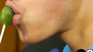 Lollipop sucking twink cums after riding big cock