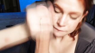 She Gave Him a Handjob Until He Climaxed on Her Face