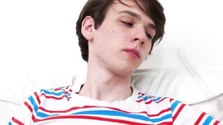 BoysHD.com - Nerdy Ben Kiss' hot solo masturbation ends with a splash
