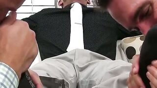 SoleMatesXXX.com  Devoted Homosexual Feet Worship