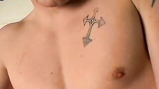 reloadement Tattooed Seduction