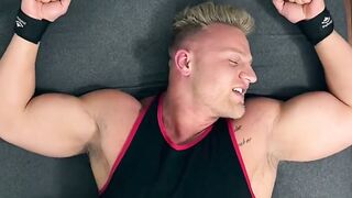 SoleMatesExplicit.com  Matts Ticklish Takedown of JB