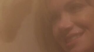 Seducing the Skirt A Lesbian Love Affair