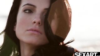 View this incredible Cutie masturbating to a mind sucking orgasm