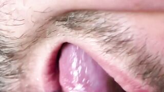 Curvy Cutie Craves Intense Oral Pleasure