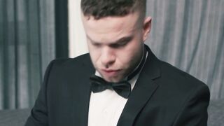 UNLEASHED Broke Straight Grooms Hometruths  Will Best Man Tyler Turn Up the Heat