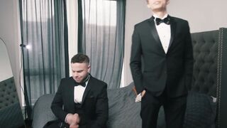 UNLEASHED Broke Straight Grooms Hometruths  Will Best Man Tyler Turn Up the Heat