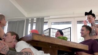 Midday Ménage Bianca M and Vincent Red Bring the Heat