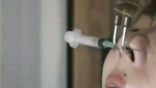 鼻責め三点針貫通