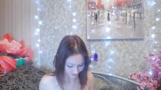 Web Cam sluts Amalia likes rough sex with her sex dildos