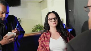 She Cheats On Her First Date At Gloryhole