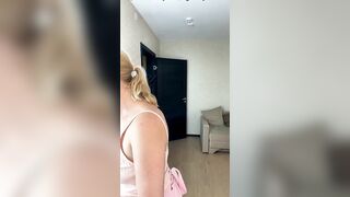 RitaFox shows off her superb booty and juicy snatch