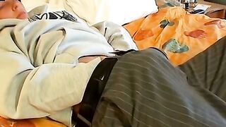 Savvy Solo Showdown Inked Hunk Spreads His Love