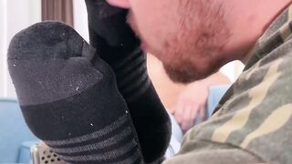 ToeTally Devoured Blonde Bombshell Sunshyne Suffers Through FootFetish Frenzy