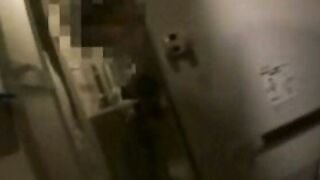 水着美女でプールサイドエンサー