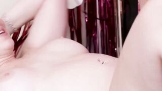 Coed Sluts Unite Riley Jean and Madison Morgan Get Stuffies Fed to Themassistant