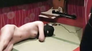 激烈な鞭打ちの宴