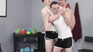 Triple Threat Jesse Zeppelin Takes Down Logan Cross in a Game of Sex and Sports