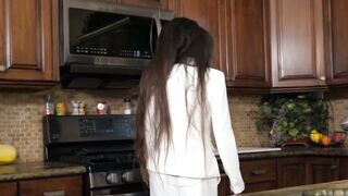 Sleek and Satisfying Cali Lees Kitchen Carnality