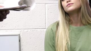 Infamous Seductress Chloe Rose Catches Thief of a Security Guard MidScam