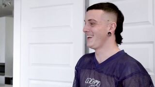 Quarterback Sneak Hoe 2