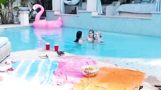Splish Splash, Lesbian Bash