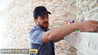 Brazzers - Lucky Mailman Fucks Katy Jayne's Butt on the Strokes Table & Shoots his Load on her Face