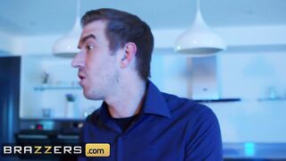 Brazzers - Blonde beauty Emily Blake Cheats on her Hubby with a Hugest Penis