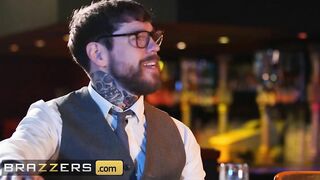 Brazzers - Dean Van Damme Feeds his Rough Penis to Isabelle Deltore's Booty and she Squirts everywhere