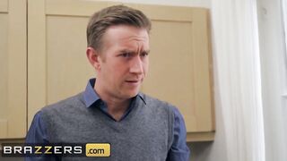 Brazzers - Slutty Blonde Teenagers Lana Harding Gets Filthy with that Monster Dick