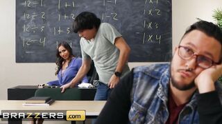 Brazzers - Desiree Dulce Jerking and Sucking Off Ricky Spanish without getting Caught by other Students